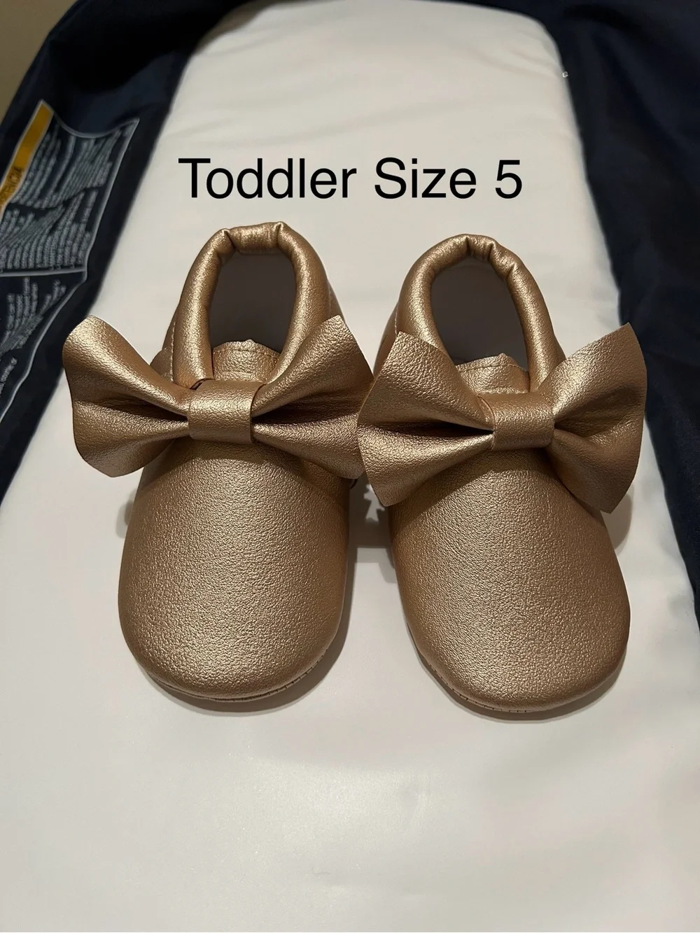 Amazon Toddler Bow Slip-On Shoes in Metallic Gold